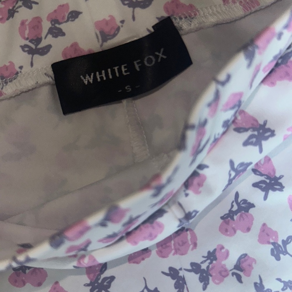 SET TOP AND SHORTS stay sweet pink roses white fox - Picture 5 of 6